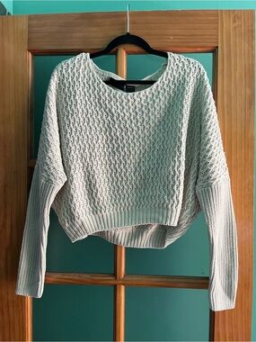 Textured Crewneck Cropped Sweater in Cream
